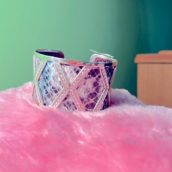 SALE🎁Brighton Reversible Cuff Bracelet - Picture 4 of 5